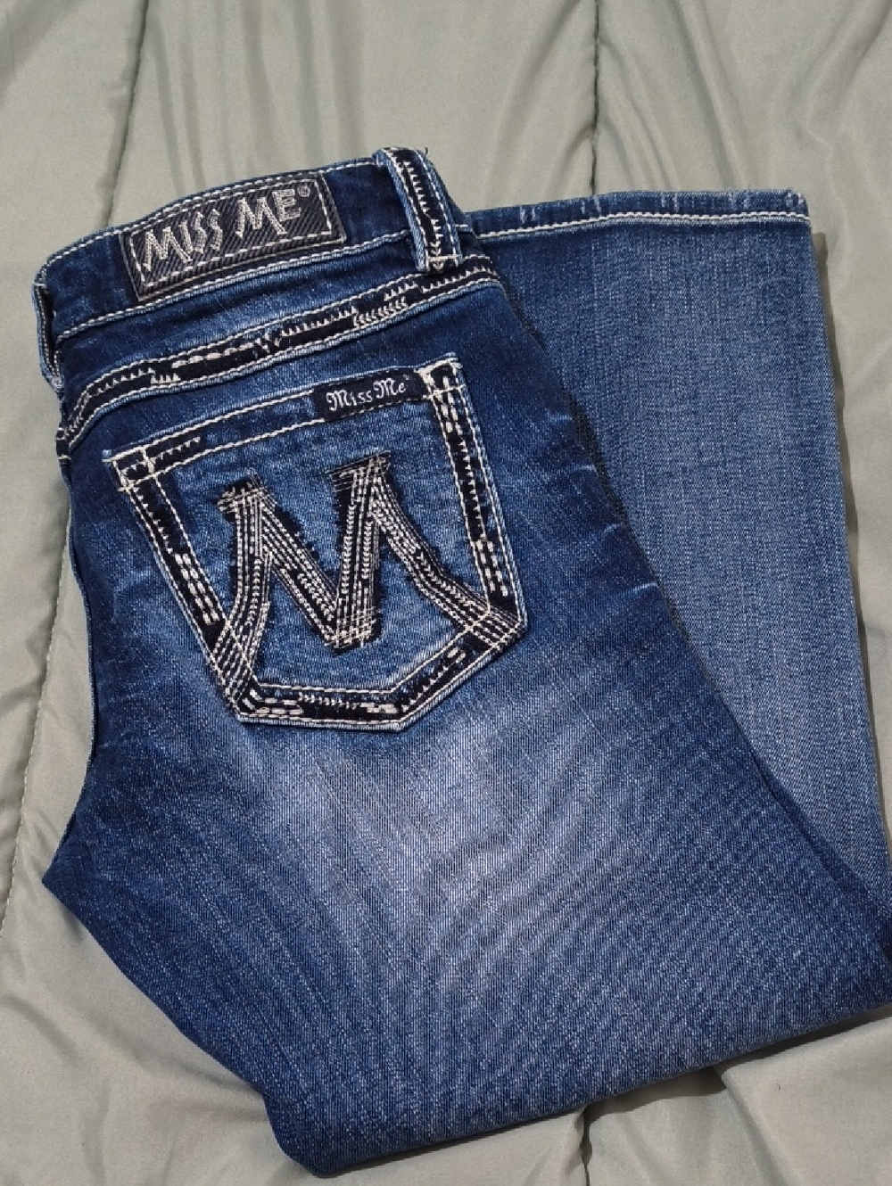 Miss Me "The M Series" blue denim capri jeans